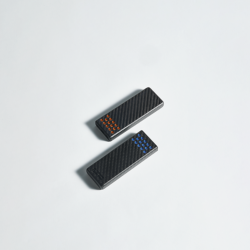 Batterie externe en carbone CARBO 10000 G2 Bleue - 10000mAh